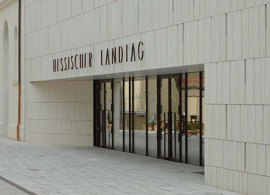 Der moderne hessische Landtag in Wiesbaden